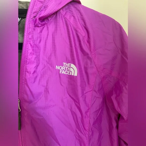 North Face Magenta water Proof Jacket with ultra soft lining - Picture 5 of 12